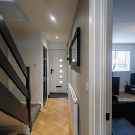 Uber Stylish 3 Bedroom Home Off Road Parking Near Town Centre And Bike Park Wales Merthyr Tydfil Εξωτερικό φωτογραφία
