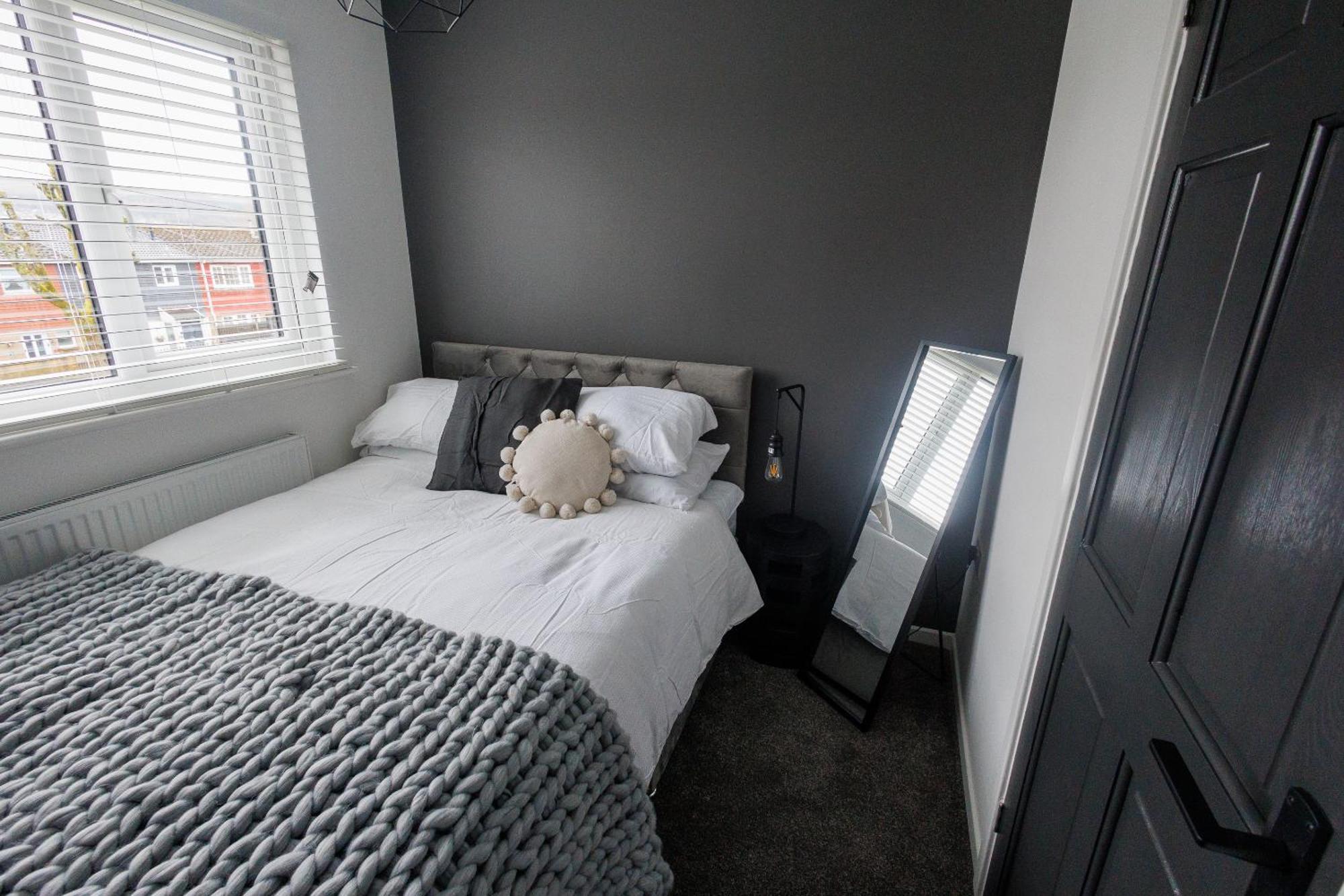 Uber Stylish 3 Bedroom Home Off Road Parking Near Town Centre And Bike Park Wales Merthyr Tydfil Εξωτερικό φωτογραφία