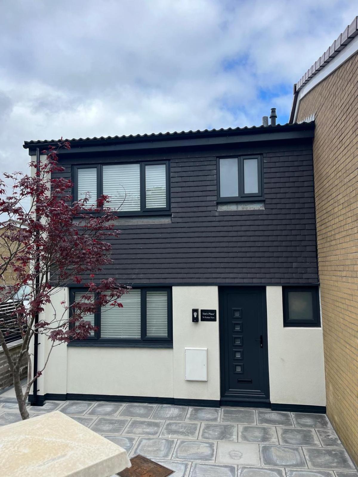 Uber Stylish 3 Bedroom Home Off Road Parking Near Town Centre And Bike Park Wales Merthyr Tydfil Εξωτερικό φωτογραφία