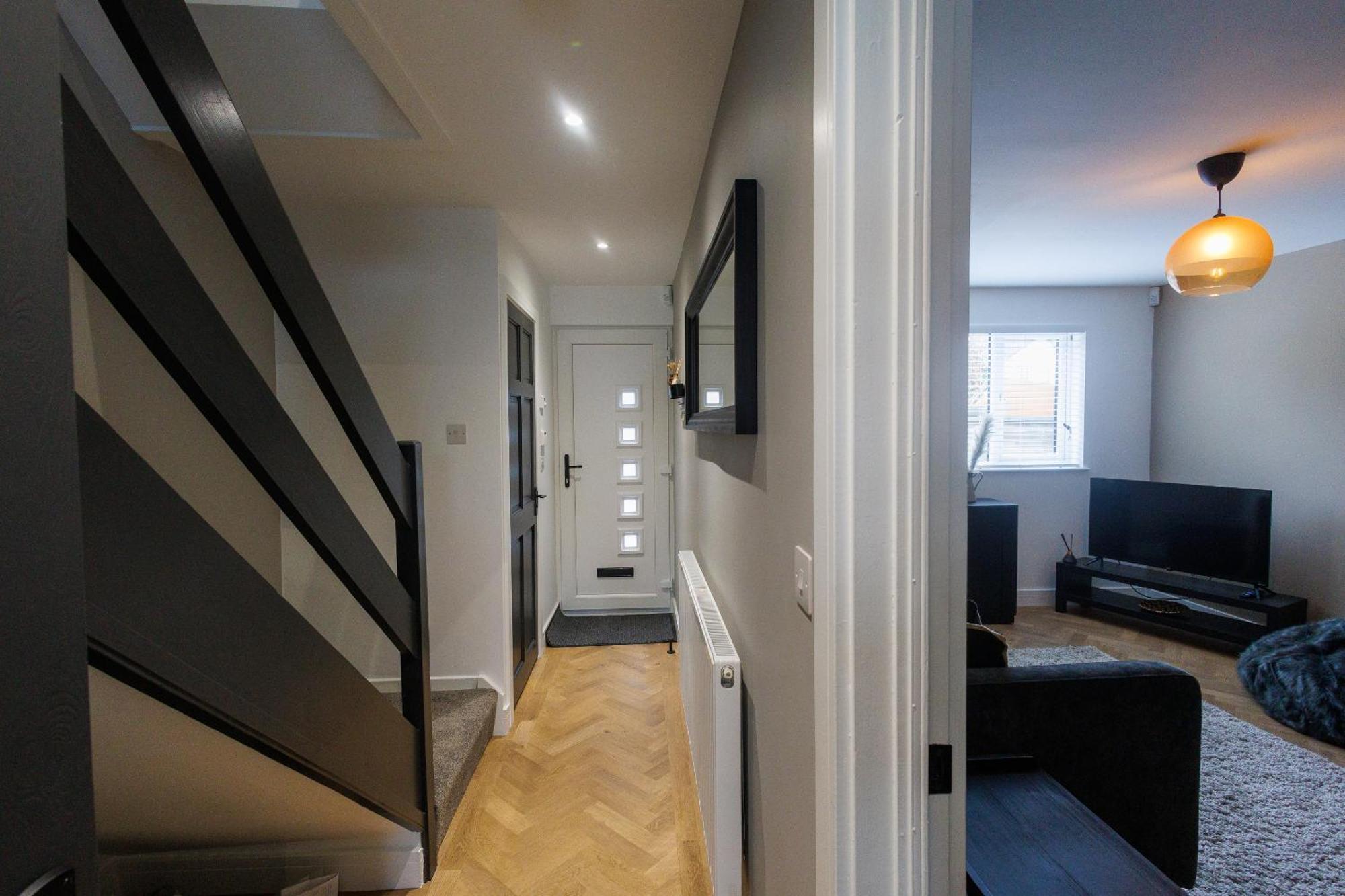 Uber Stylish 3 Bedroom Home Off Road Parking Near Town Centre And Bike Park Wales Merthyr Tydfil Εξωτερικό φωτογραφία