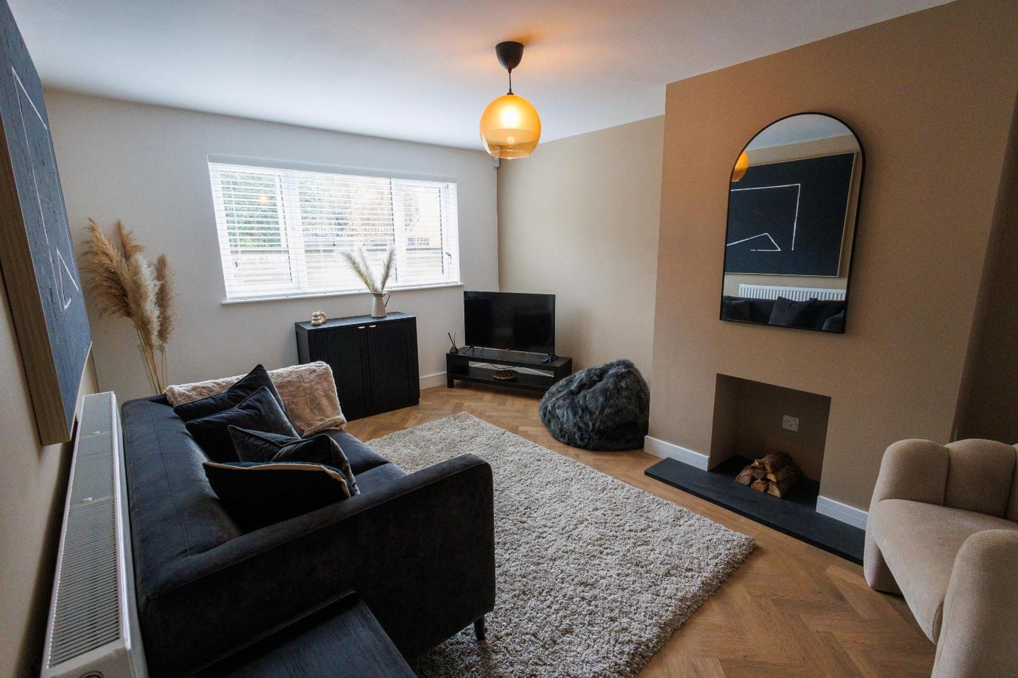 Uber Stylish 3 Bedroom Home Off Road Parking Near Town Centre And Bike Park Wales Merthyr Tydfil Εξωτερικό φωτογραφία